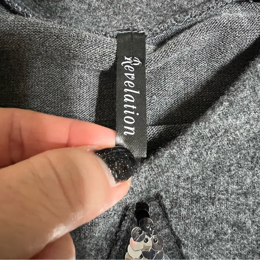 Ladies Revelation brand “flip” Sweater size medium - Picture 8 of 13